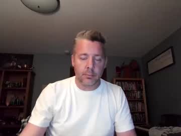 Chrisw8121 Chaturbate stream image from May 08, 2025