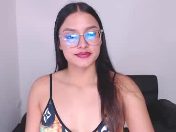 Eve_Rox18 Chaturbate stream image from May 08, 2025