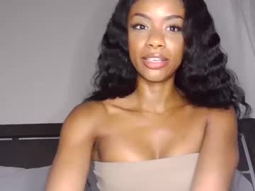 Nanneyrose Chaturbate stream image from May 08, 2025