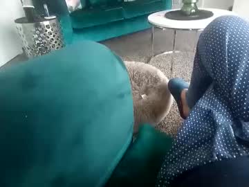 Daveseventy Chaturbate stream image from May 08, 2025