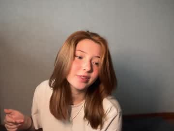 Tiny_Dreamer Chaturbate stream image from May 08, 2025