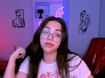 Violett_Queen12 Chaturbate stream image from May 08, 2025