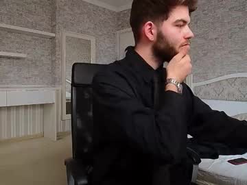 Tomellisx Chaturbate stream image from May 08, 2025