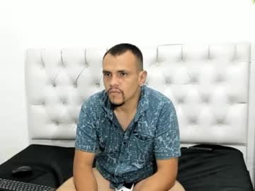 Juanpis_Rock Chaturbate stream image from May 08, 2025
