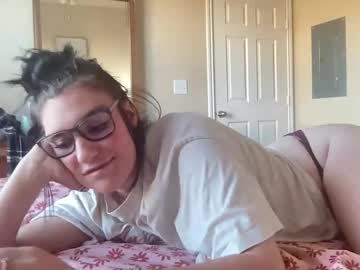 Kennacola Chaturbate stream image from May 08, 2025