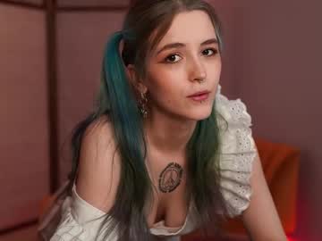 Violettessa Chaturbate stream image from May 08, 2025