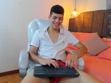 Leo_Fox22 Chaturbate stream image from May 08, 2025