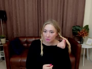 Adelwarners Chaturbate stream image from May 08, 2025
