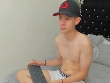 Ashton_Craig Chaturbate stream image from May 08, 2025