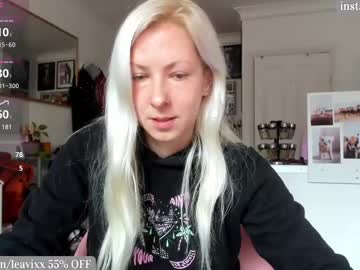 Leavixx Chaturbate stream image from May 08, 2025