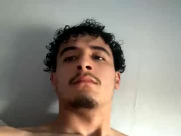 Misterxoxo1 Chaturbate stream image from May 08, 2025