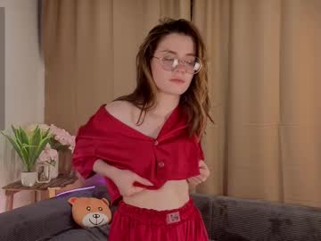Rowenadeary Chaturbate stream image from May 08, 2025