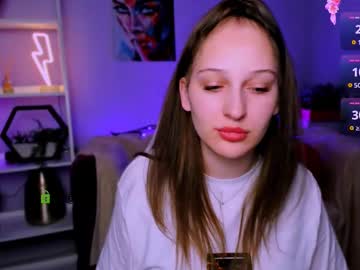 Alaria_Kitti Chaturbate stream image from May 08, 2025