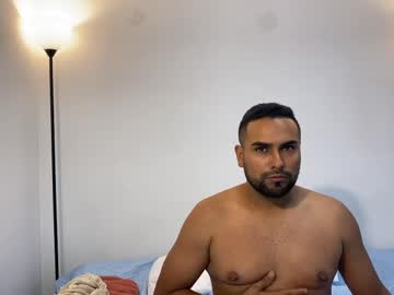 Sanduonyx Chaturbate stream image from May 08, 2025