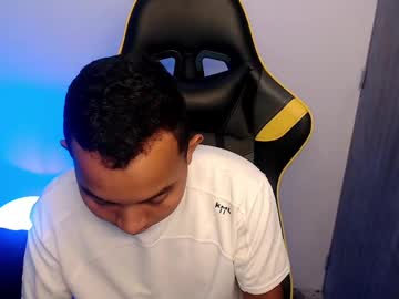 Tatan1_ Chaturbate stream image from May 08, 2025