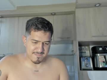Aaron_Williams09 Chaturbate stream image from May 08, 2025