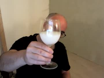 Humanatm78 Chaturbate stream image from May 08, 2025