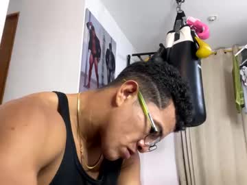 Tom_Kingfit Chaturbate stream image from May 08, 2025