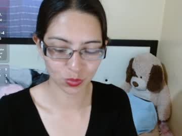 Hottpeach Chaturbate stream image from May 09, 2025