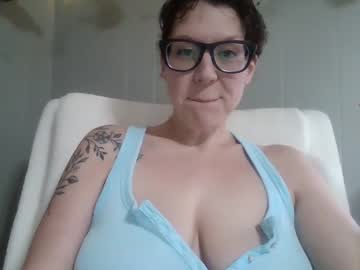 Hazelhinter Chaturbate stream image from May 09, 2025