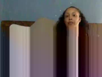 Hunyybunz Chaturbate stream image from May 09, 2025
