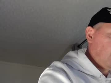 Chinobenz Chaturbate stream image from May 09, 2025