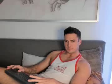 Paulblack021 Chaturbate stream image from May 09, 2025