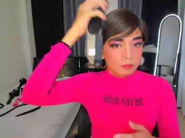 Zhavia_Bigcock Chaturbate stream image from May 09, 2025
