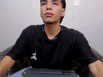Axel_Williamss Chaturbate stream image from May 09, 2025
