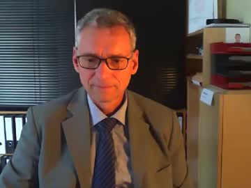 Wetsuitedman Chaturbate stream image from May 09, 2025