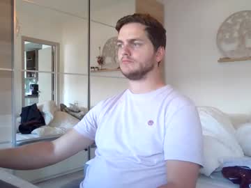 Syl092 Chaturbate stream image from May 09, 2025