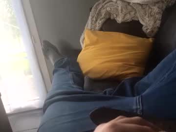 Guill60 Chaturbate stream image from May 09, 2025