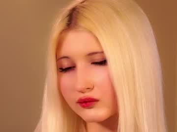 Aelolabunny Chaturbate stream image from May 09, 2025