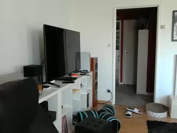 Bennn54 Chaturbate stream image from May 09, 2025
