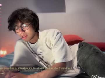 Lamourdemavie_ Chaturbate stream image from May 09, 2025