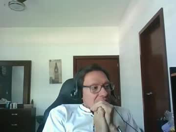 Massagealone Chaturbate stream image from May 09, 2025