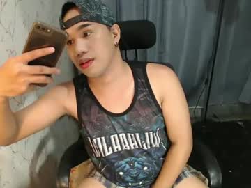 Asianbigdickintown Chaturbate stream image from May 09, 2025
