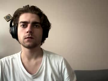 Alansk6 Chaturbate stream image from May 09, 2025