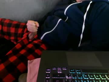 Carlosloper12 Chaturbate stream image from May 09, 2025