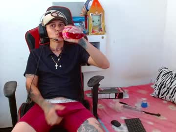 Dick_Monster23cm Chaturbate stream image from May 09, 2025