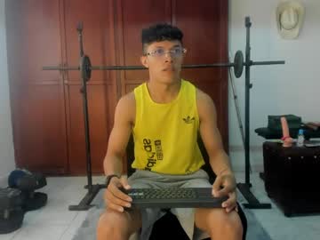 Lucas_Luxx1 Chaturbate stream image from May 09, 2025