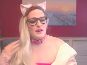 Tinanoxx Chaturbate stream image from May 09, 2025