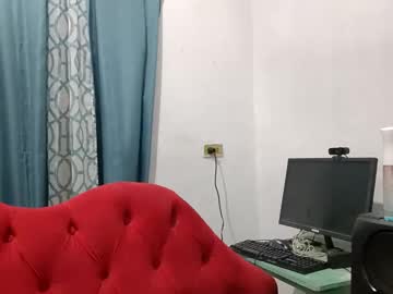 Lovelyakeesha Chaturbate stream image from May 09, 2025