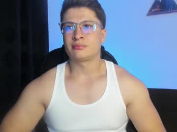 Tomson_Cruzz Chaturbate stream image from May 09, 2025