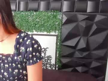 Crystal_Stonne Chaturbate stream image from May 09, 2025