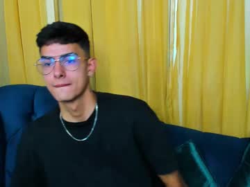Niko_West Chaturbate stream image from May 09, 2025