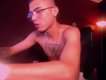 David_Serna Chaturbate stream image from May 09, 2025
