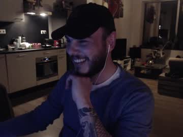 Lars9009 Chaturbate stream image from May 09, 2025