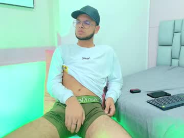 Alex_Huunter Chaturbate stream image from May 09, 2025