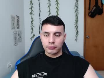 Gael222 Chaturbate stream image from May 09, 2025